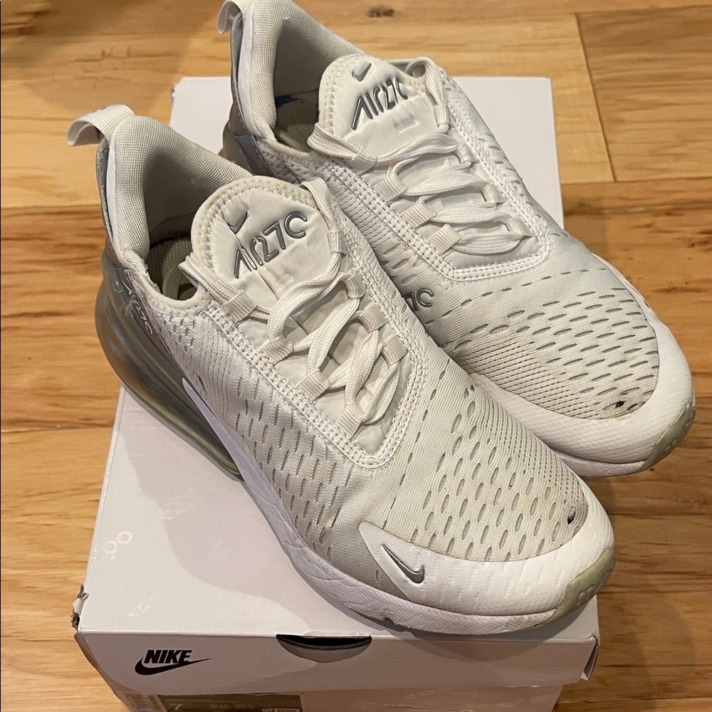 Nike Air Max 270 Sneakers